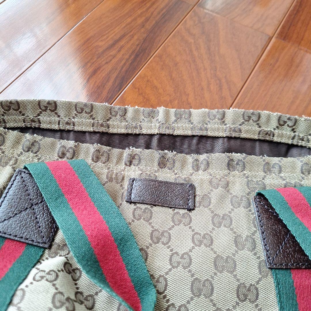 Gucci GGパターン トートバッグ 収納袋付き