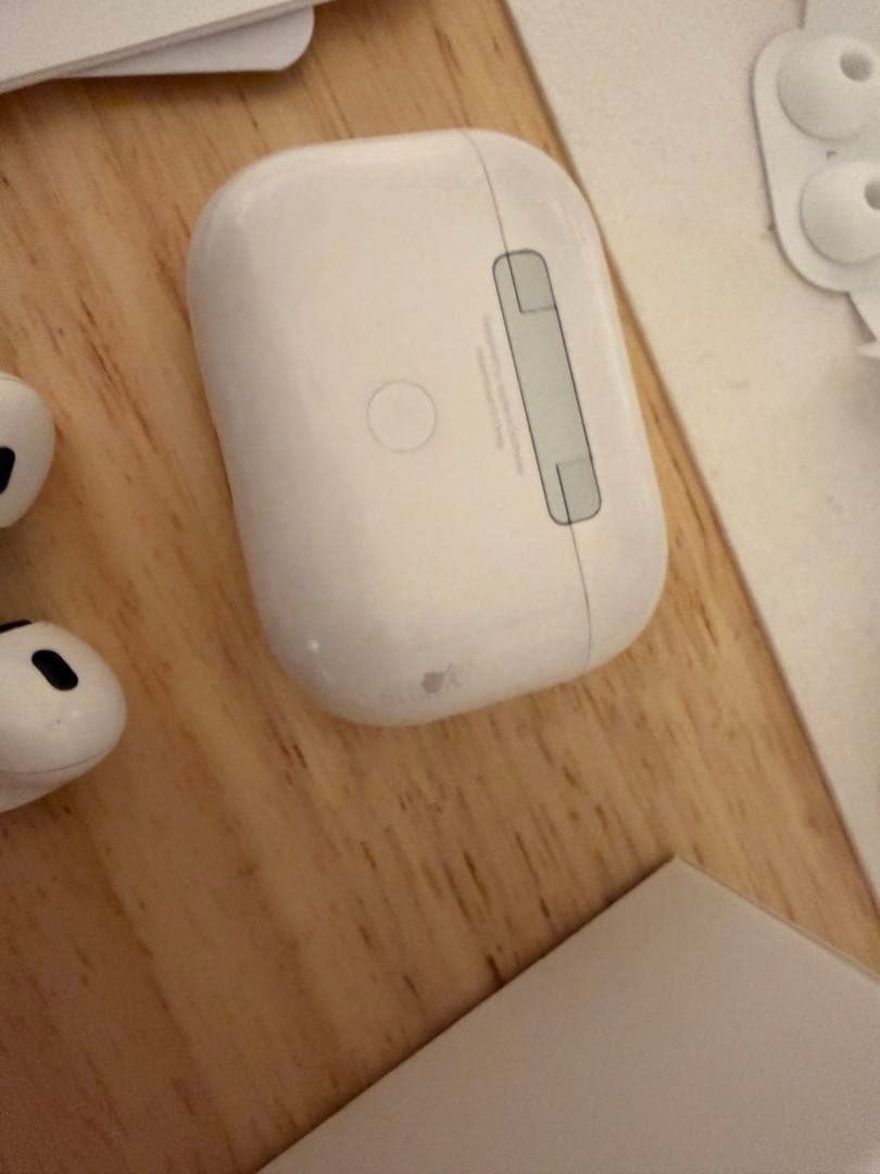 ね*い様 AirPods Pro 第2世代 Lightning（箱・付属品あり）