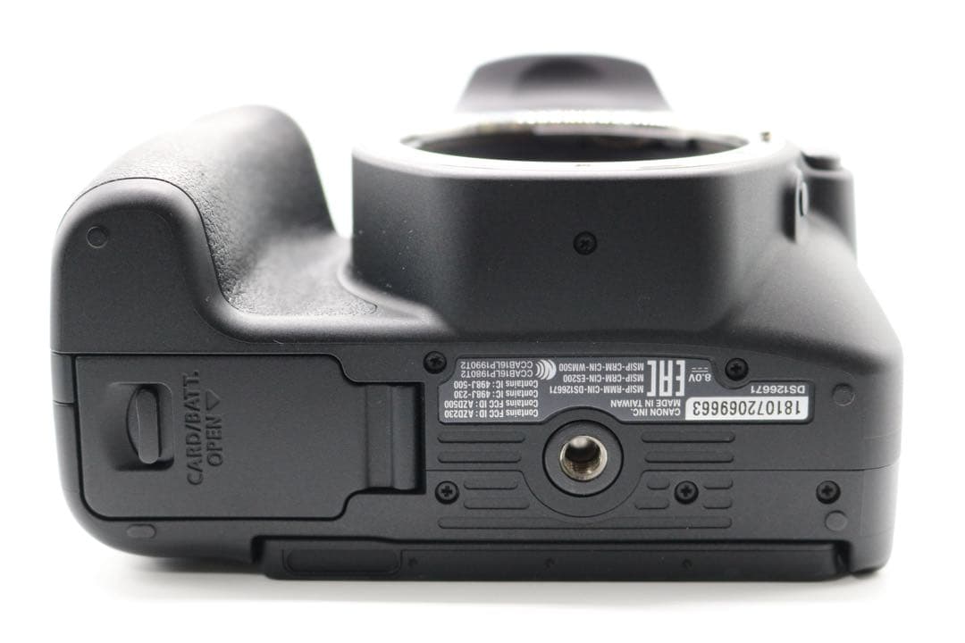 美品　【Canon EOS Kiss X9 ダブルレンズセット】 安心保証あり