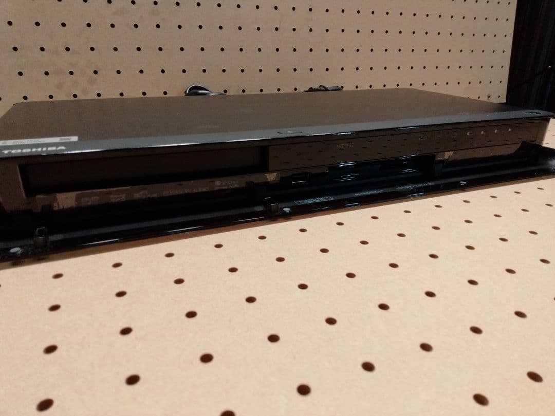 通電確認のみ!! 東芝 ブルーレイレコーダー REGZA DBR-T670