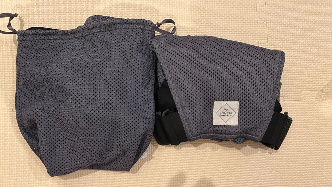 お得な３点セットエルゴベビーOMNI Breeze 抱っこ紐+スモルビ2本