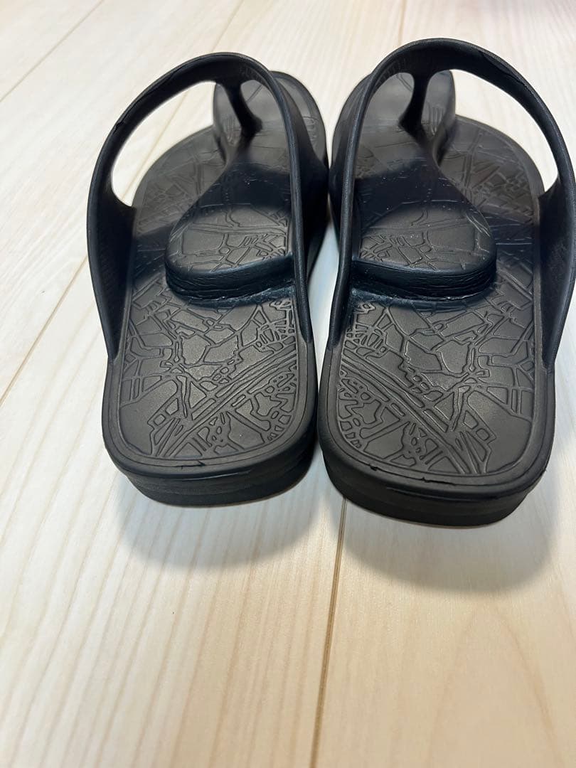 ラクバキ　イージーサンダル　S