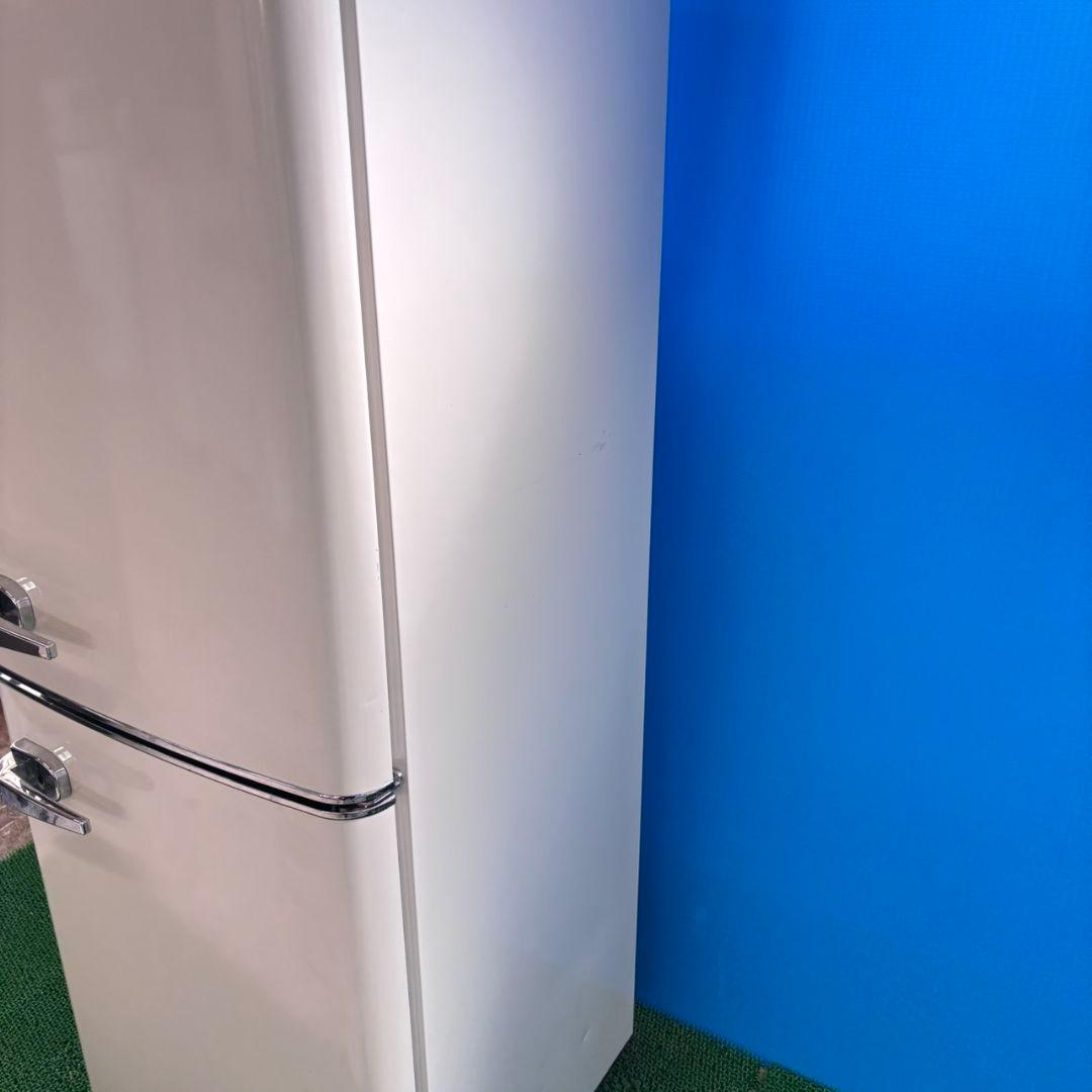 728 レトロデザイン冷蔵庫　130L　小型　一人暮らし　右開き　2ドア　お洒落