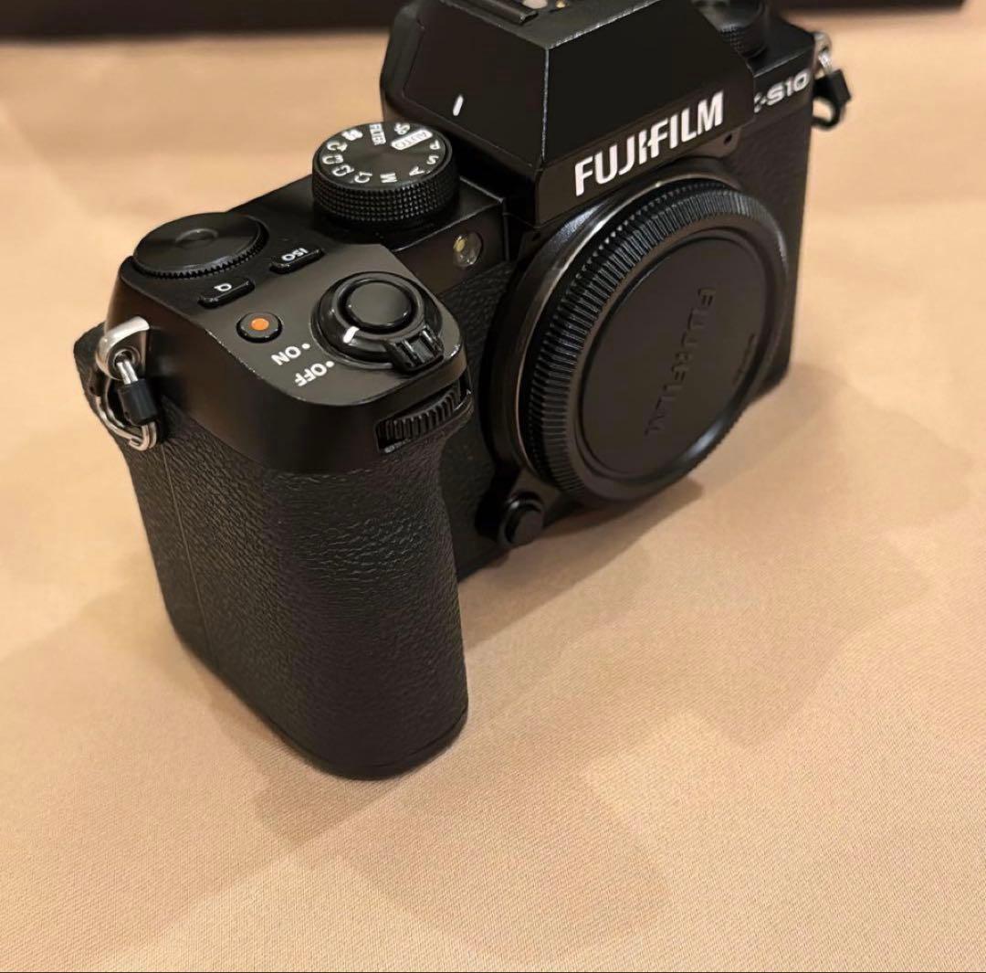 超美品FUJIFILM.X-S10ボディ＋レンズXC15-45mm