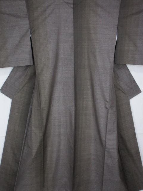 新古品！屋久杉染＊７マルキ＊本場大島紬＊窪田織物＊特選＊着物＊１５６ｃｍ＊裄６７