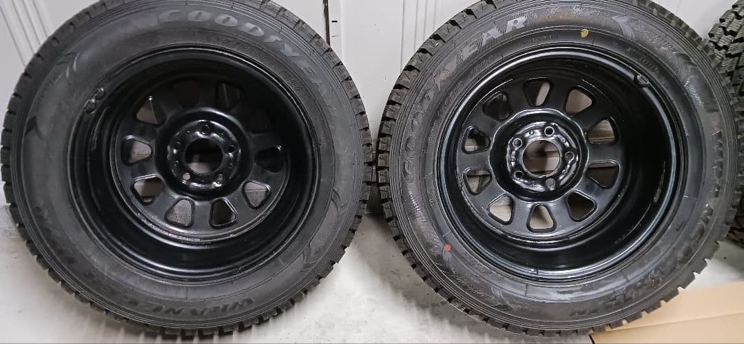 ◆デイトナ16インチホイール◆グッドイヤー製スタッドレス◆235/60R16◆