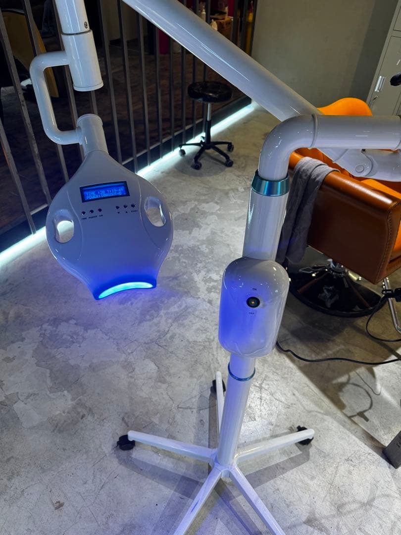 業務用ホワイトニング機器　2台&小物