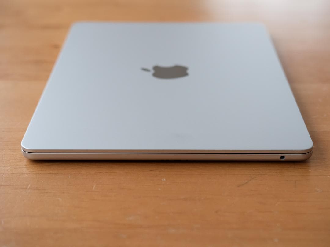 【美品】MacBook Air (M2) 256GB シルバー