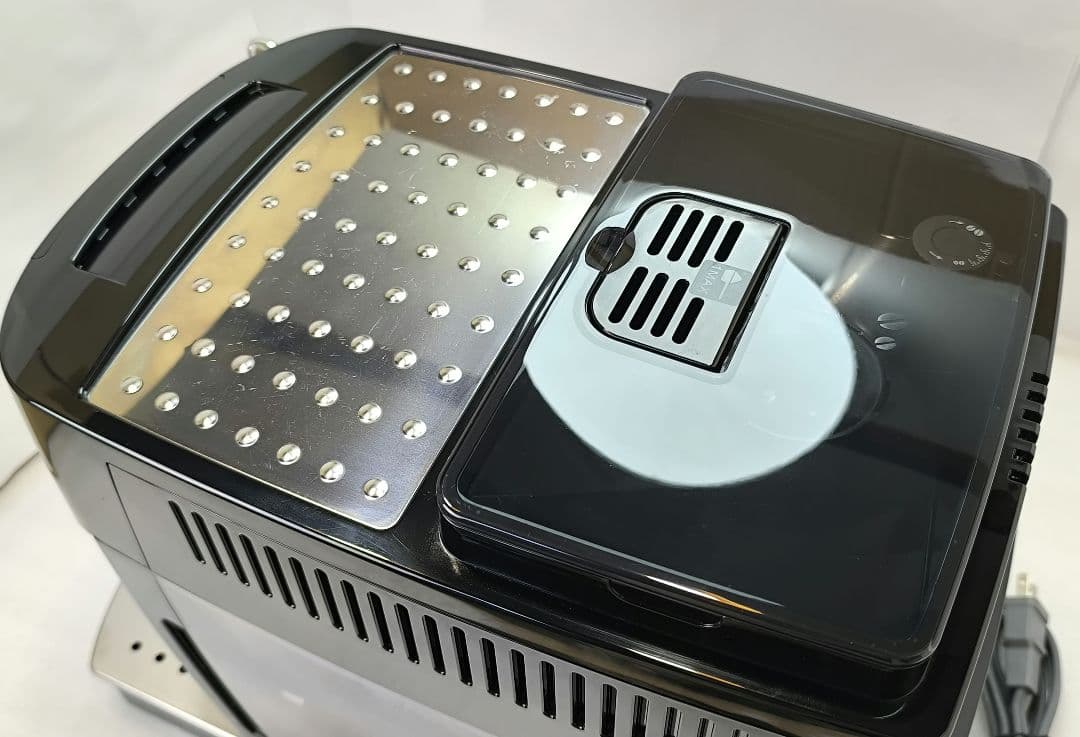 デロンギ　コンパクト全自動コーヒーマシンマグニフィカS ECAM22112B　6