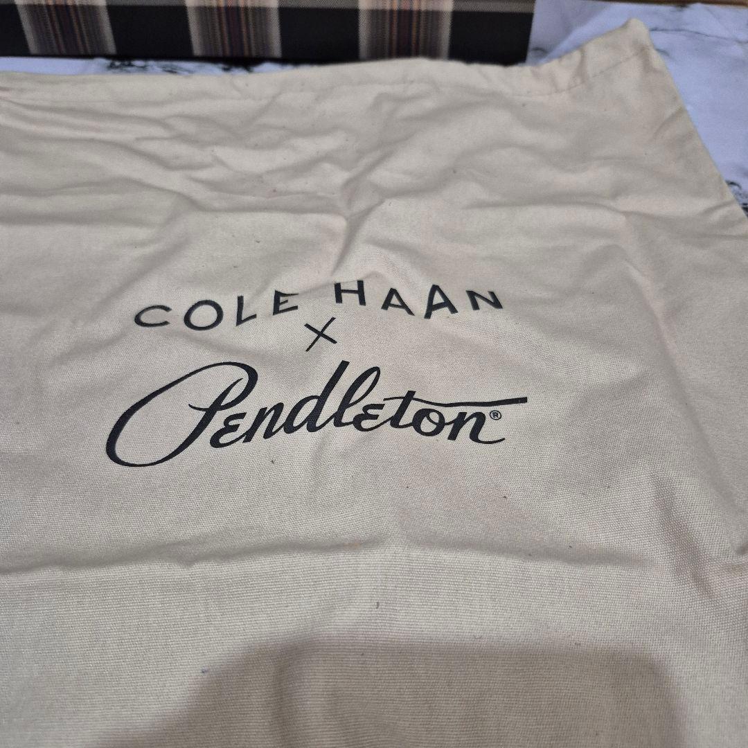 ☆新品未使用☆ コール ハーン x ペンドルトン クラシックス チャッカブーツ箱