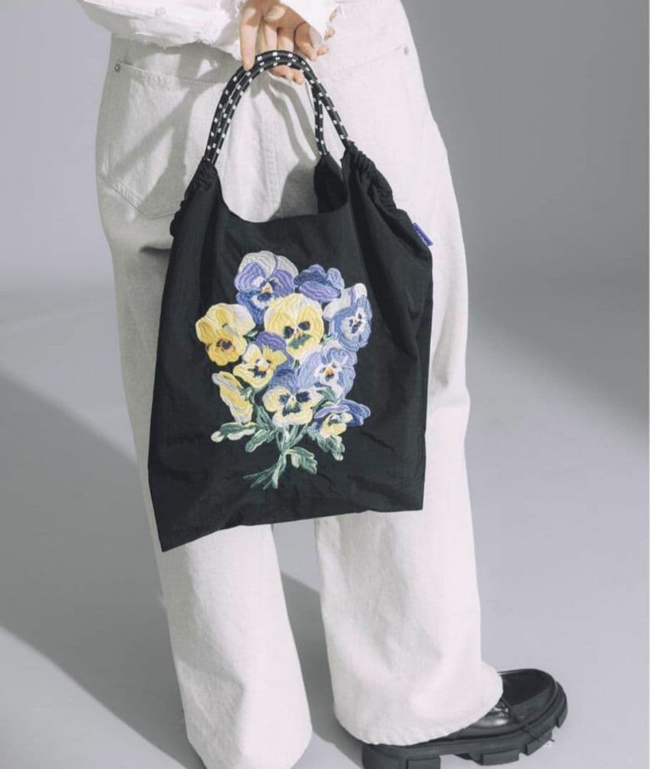 ボールアンドチェーン　トライト　刺繍 コラボバッグ　パンジー　黒