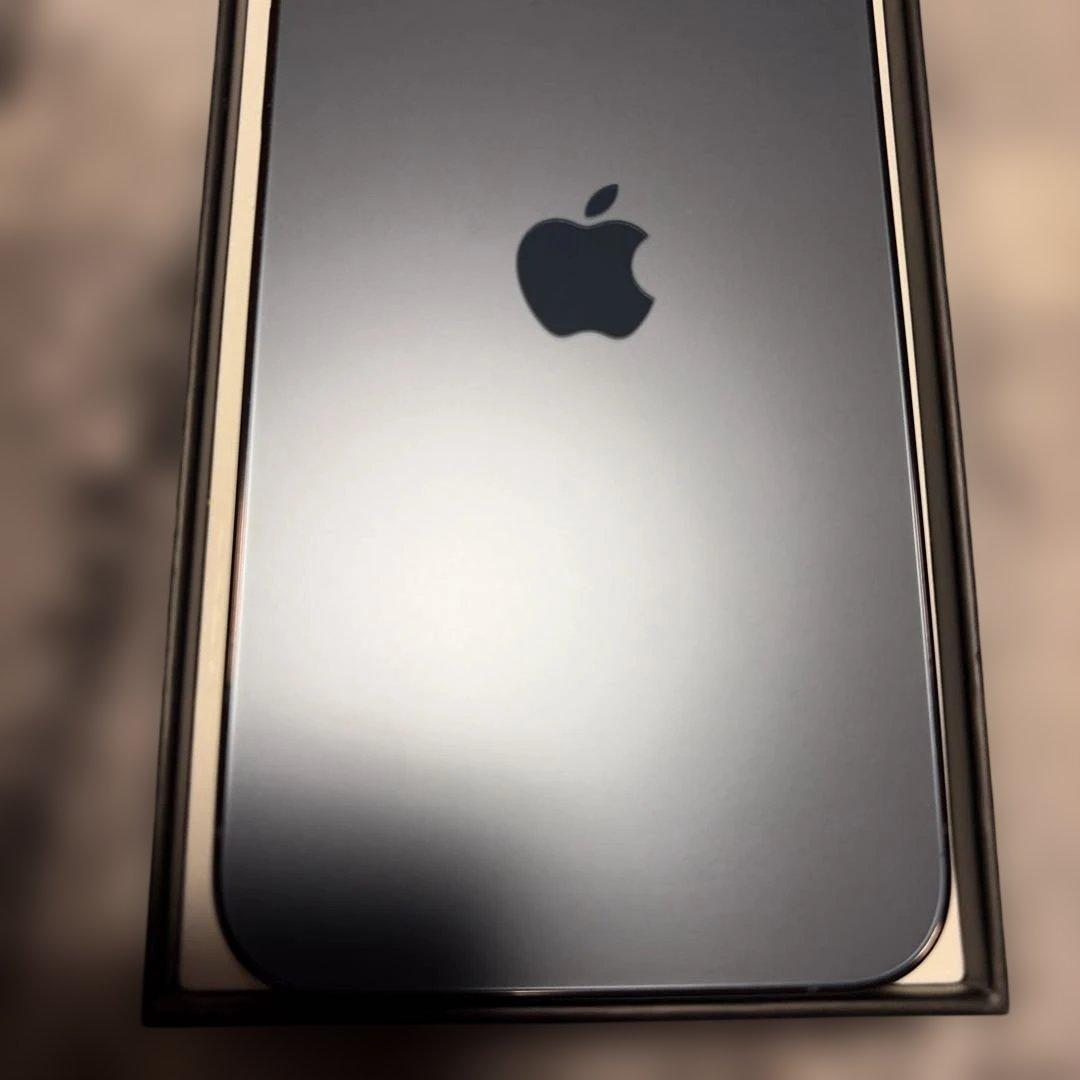 Apple iPhone 12Pro は128Mb パシフィックブルー 本体