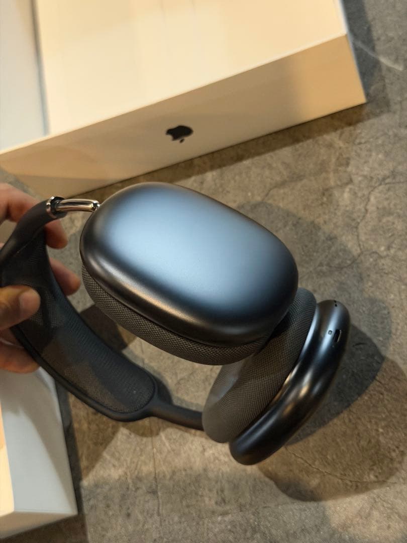 Apple AirPods Max 第二世代　ミッドナイト　本体