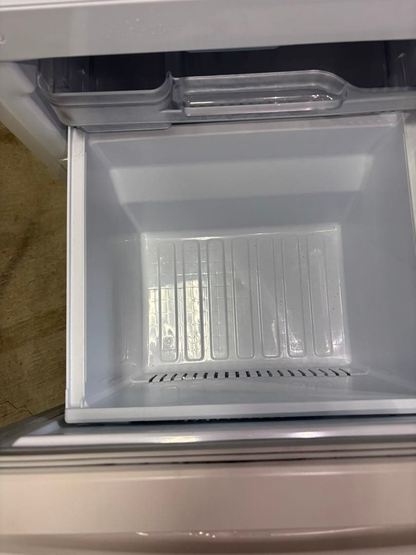 2022年製146L ★三菱　MR-P15G-W冷蔵庫　ホワイトT