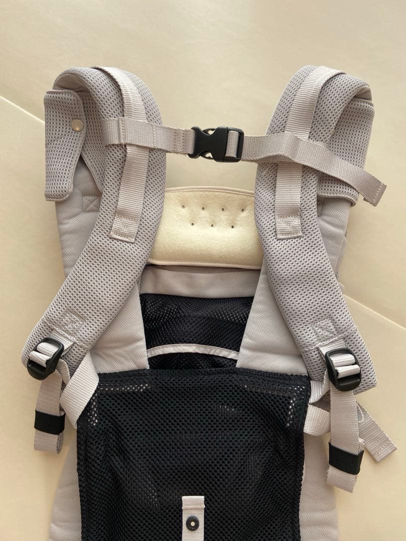 ヒヨコ　アップリカAprica Laclisラクリス　抱っこ紐