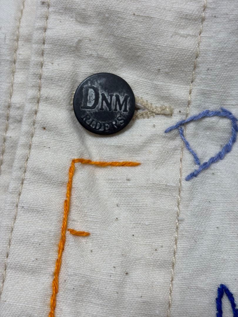 DENIMDUNGAREE カラフルラクガキハンド刺繍錆加工ボタンジャケット