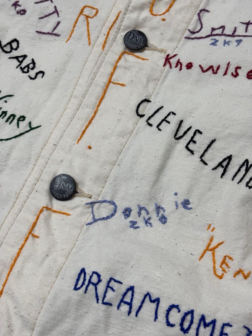 DENIMDUNGAREE カラフルラクガキハンド刺繍錆加工ボタンジャケット