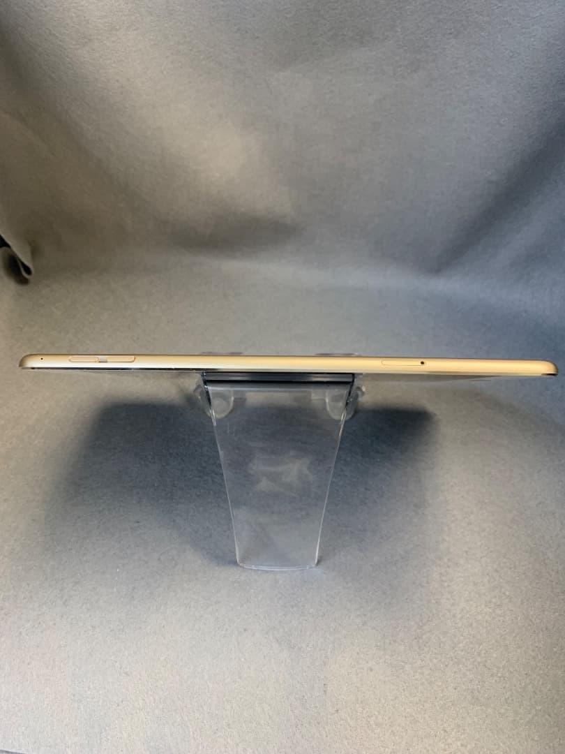 美品 SIMフリー iPad mini 第4世代 128GB