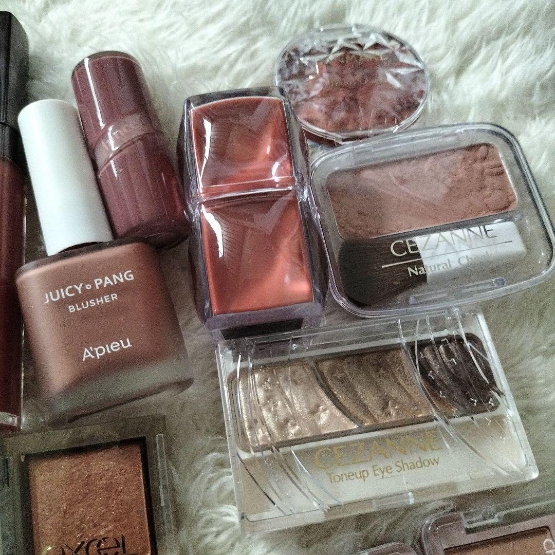 CHANEL アイシャドウ まとめ売り