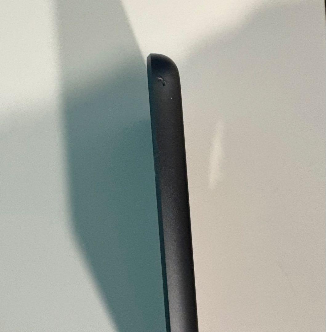 iPad第7世代32GBWi-Fi+Cellularバッテリー96%