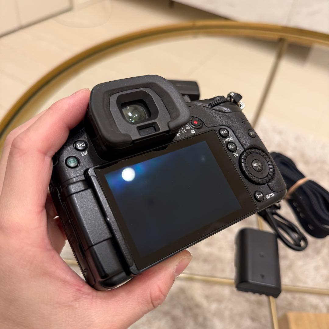 【美品】Panasonic LUMIX GH4 ミラーレス一眼カメラ