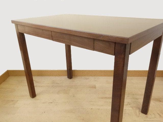 北海道手作り家具　ウォールナット材　デスク９００