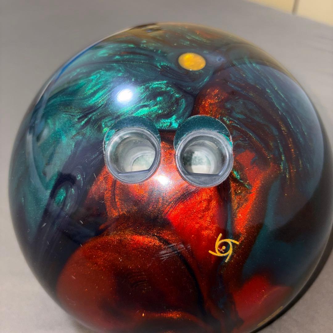 アブソリュート　ボウリング　ボール