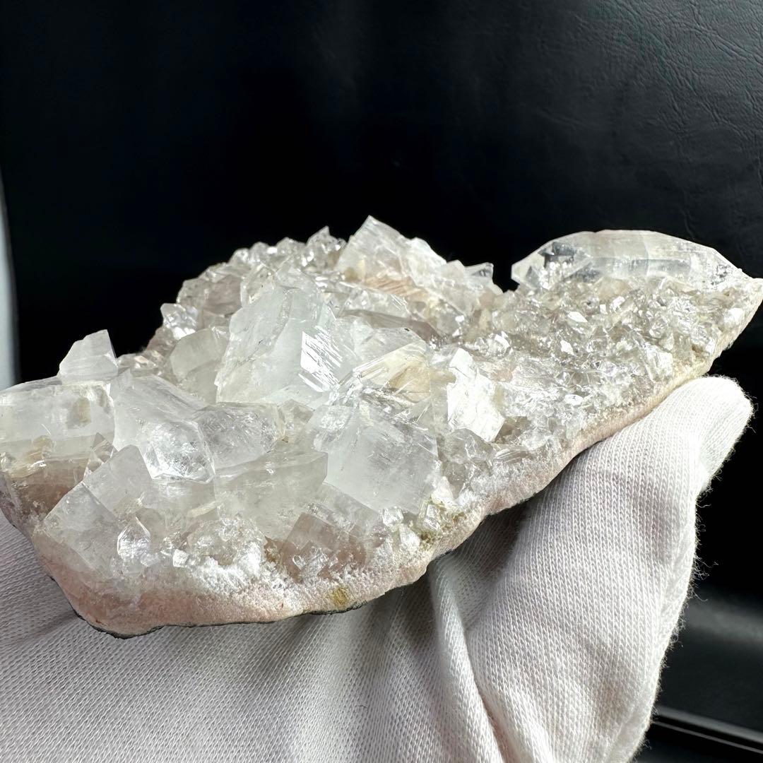 5A級天然石 アポフィライト 虹 綺麗☆キラキラ インド産の魚眼石A1001