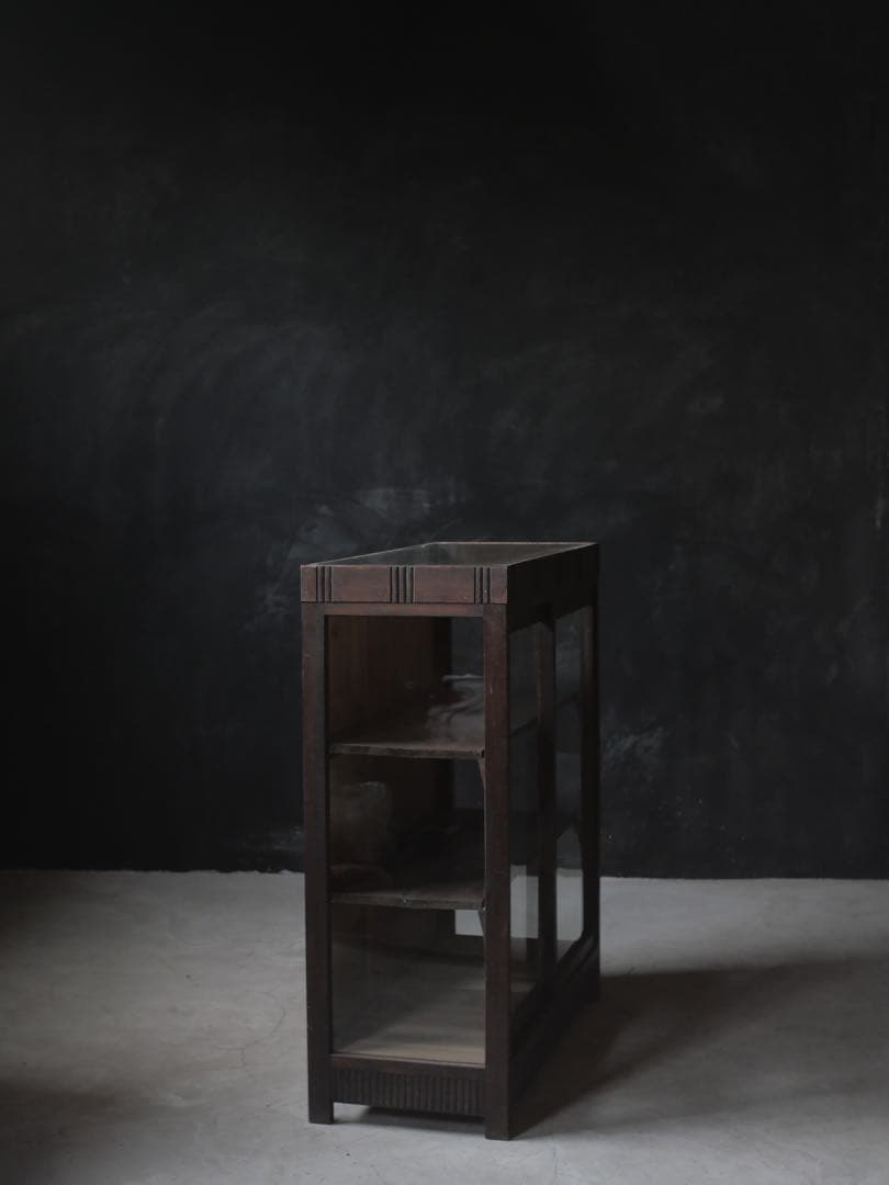 ショーケース　ゆらゆらガラス　古家具　古道具　アンティーク　レトロ