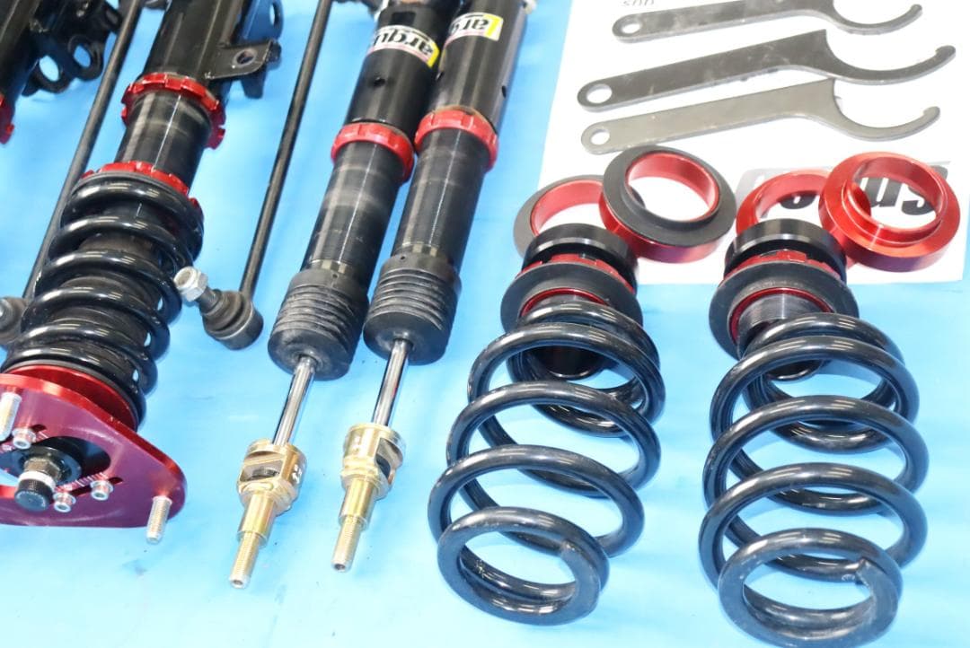 カローラスポーツ　NRE210H/ZRE212/ZWE211H 　車高調