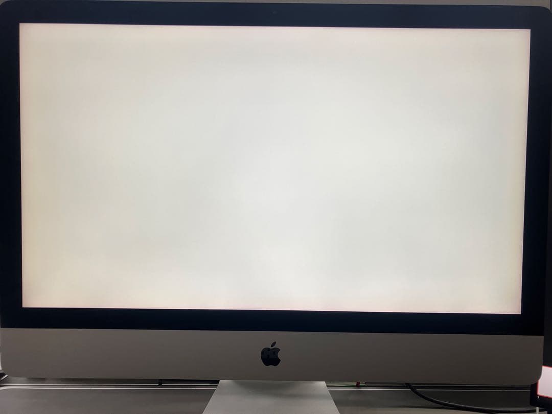 美品iMac 2020 27インチ 5K / i7 / 1TB SSD