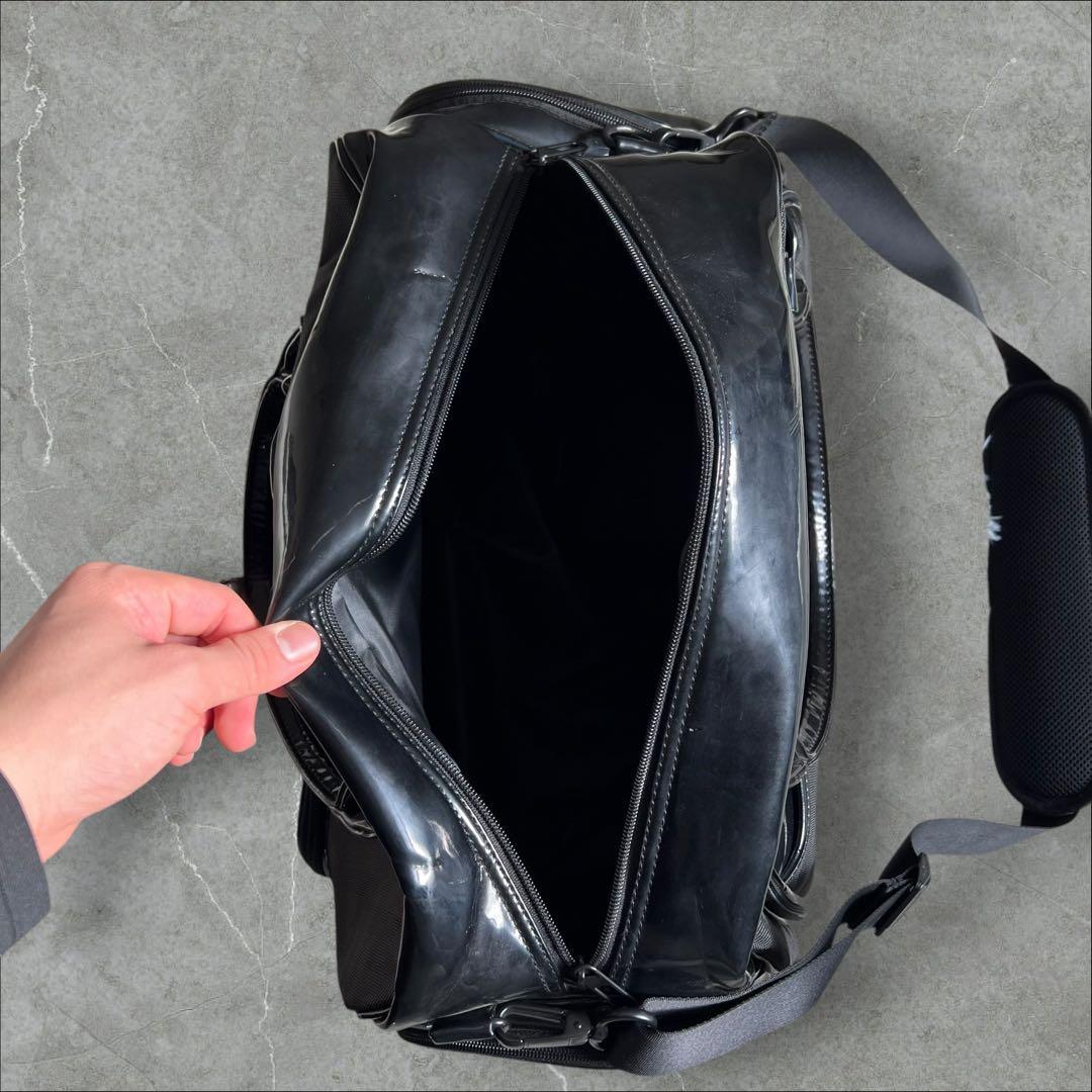 新品未使用 ナイキ ゴルフバッグ エナメルバッグ ブラック 刺繍 テック系