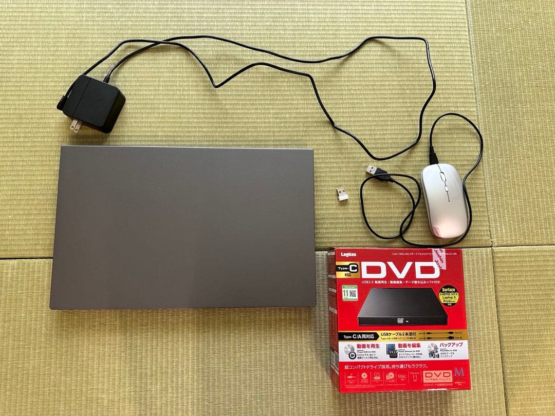 【美品】グレー WindowsノートPC マウス DVDドライブ付き