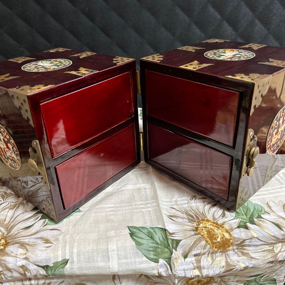 希少螺鈿細工小物入れ