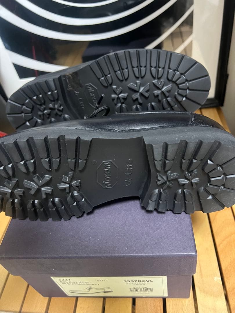 Berwick 5337BCVL ブラック モカシン UK5.5