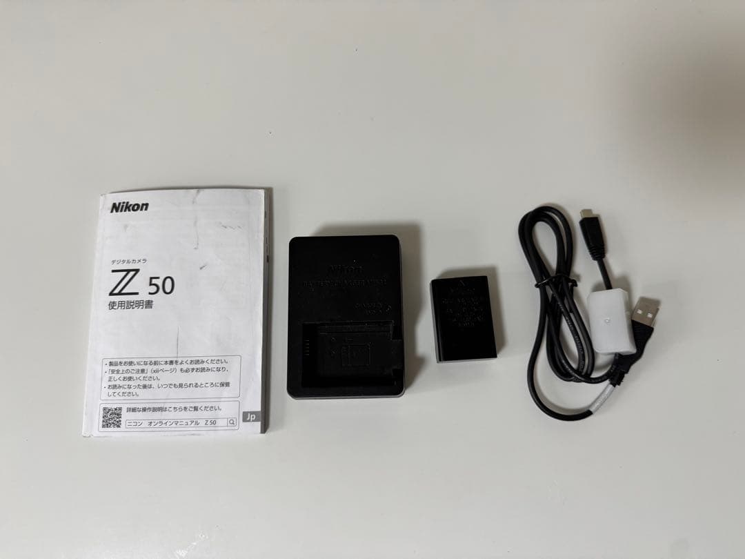 【美品】Nikon Z50 ダブルレンズキット+28mm単焦点レンズ