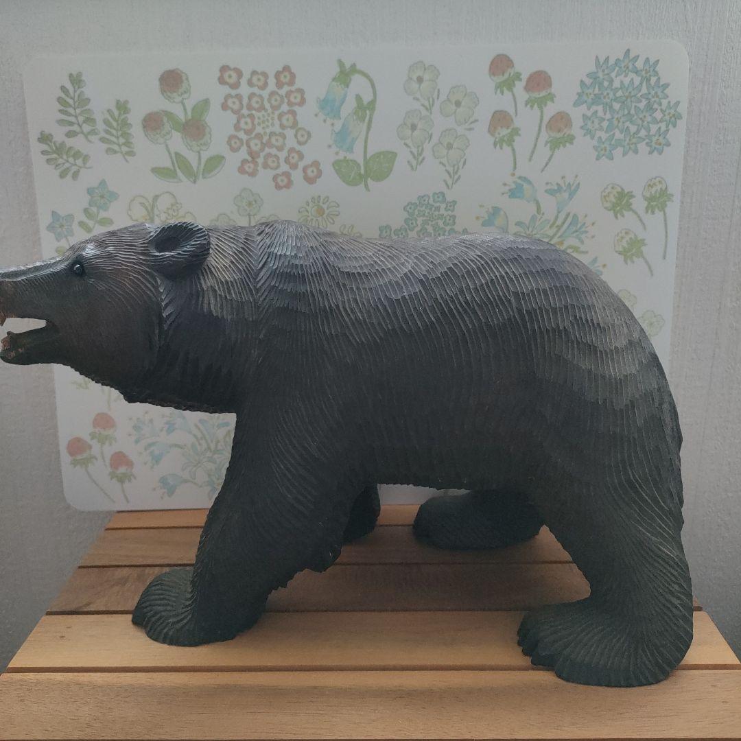 木製クマの彫刻 約30cm伝統工芸品