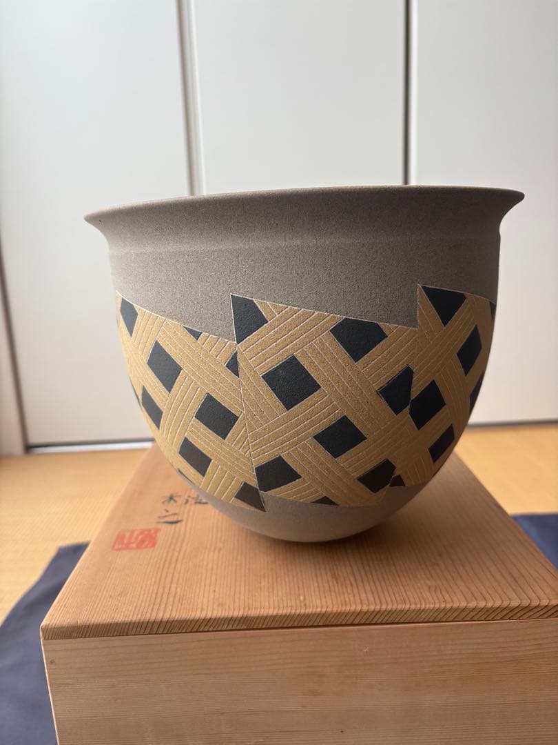 【新品、木箱入り】花瓶　市野秀之作　丹波焼　陶器　彩泥線象嵌
