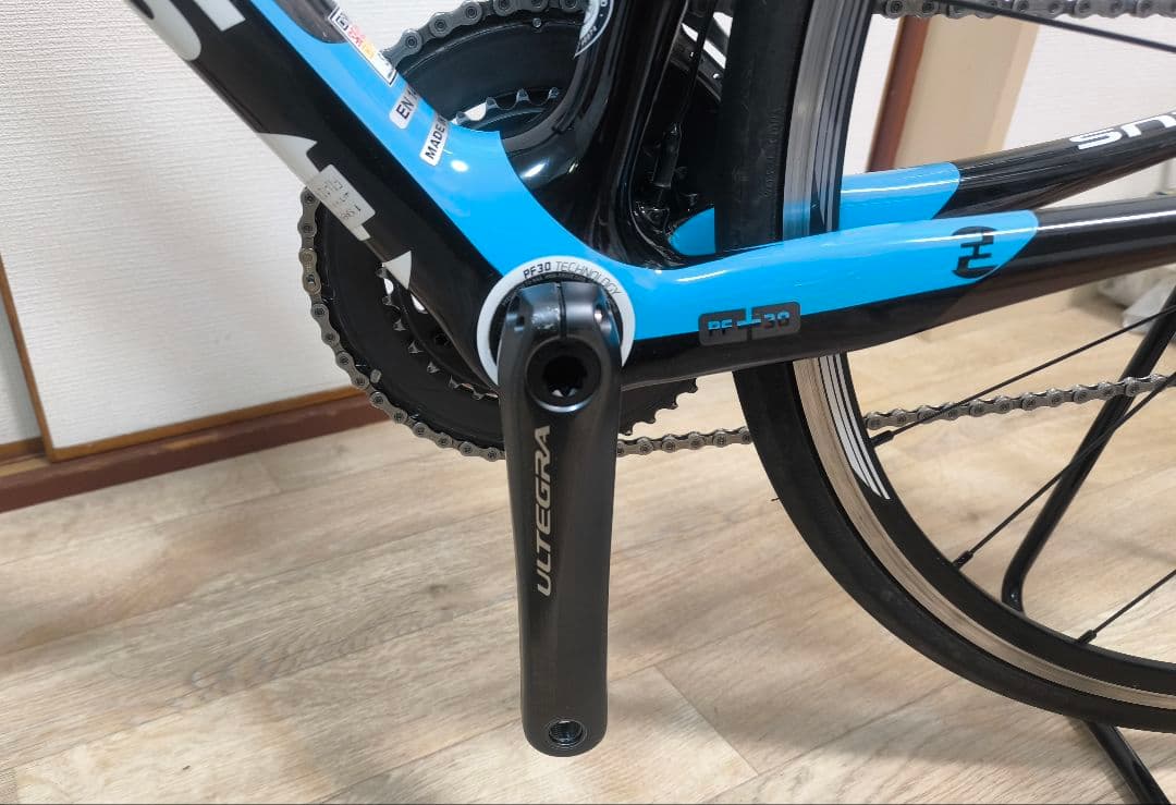 FOCUS CAYO EV AG2Rチームレプリカ ULTEGRA仕様 カーボン