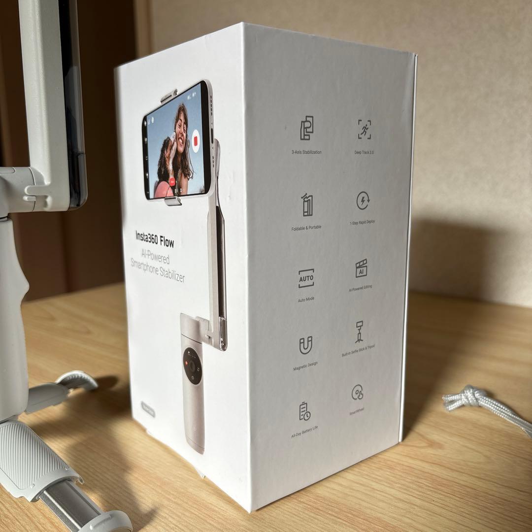 スマホアクセサリー Insta360 Flow AI Smartphone Gimbal