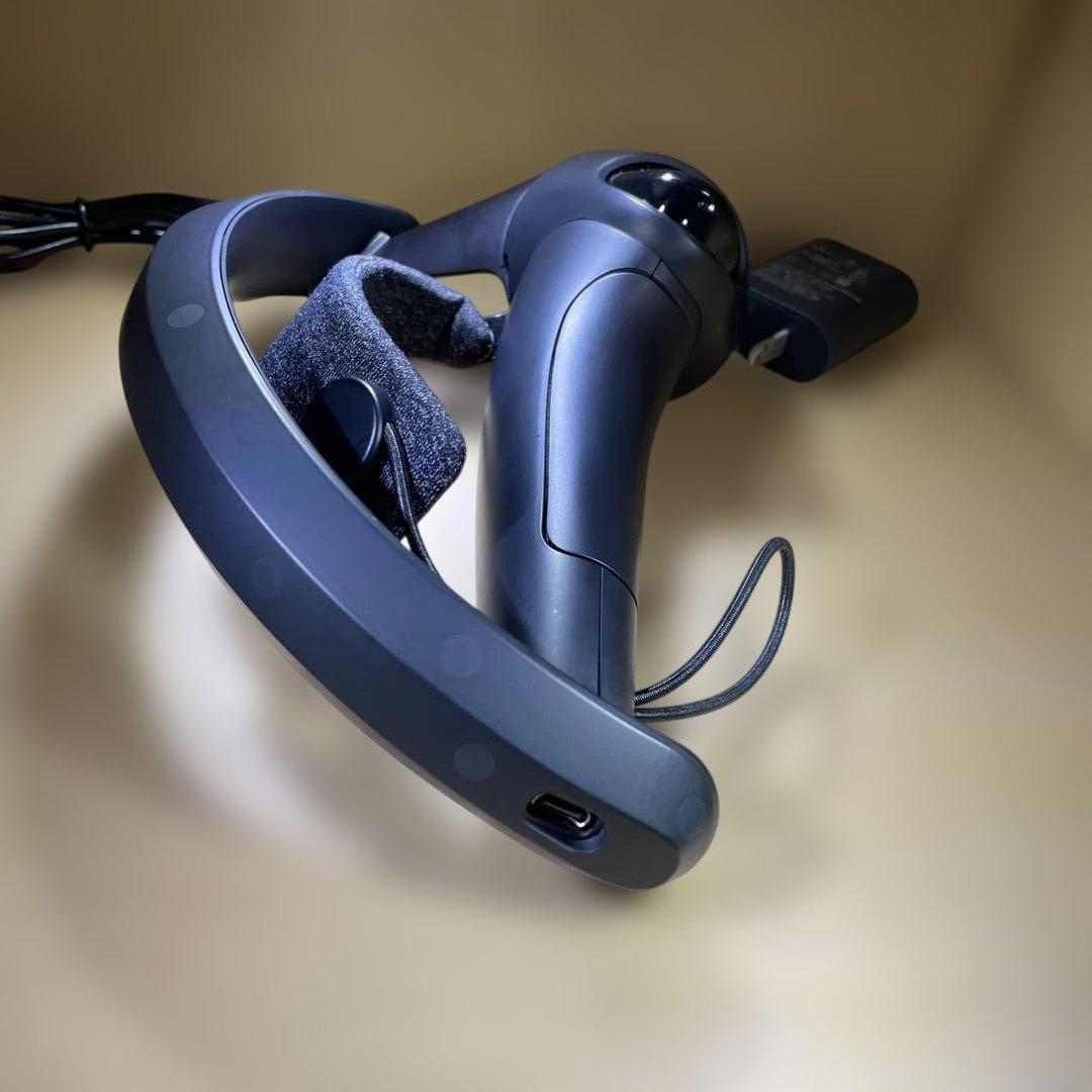 美品　valve indexコントローラー右　 動作確認済み　清掃済み