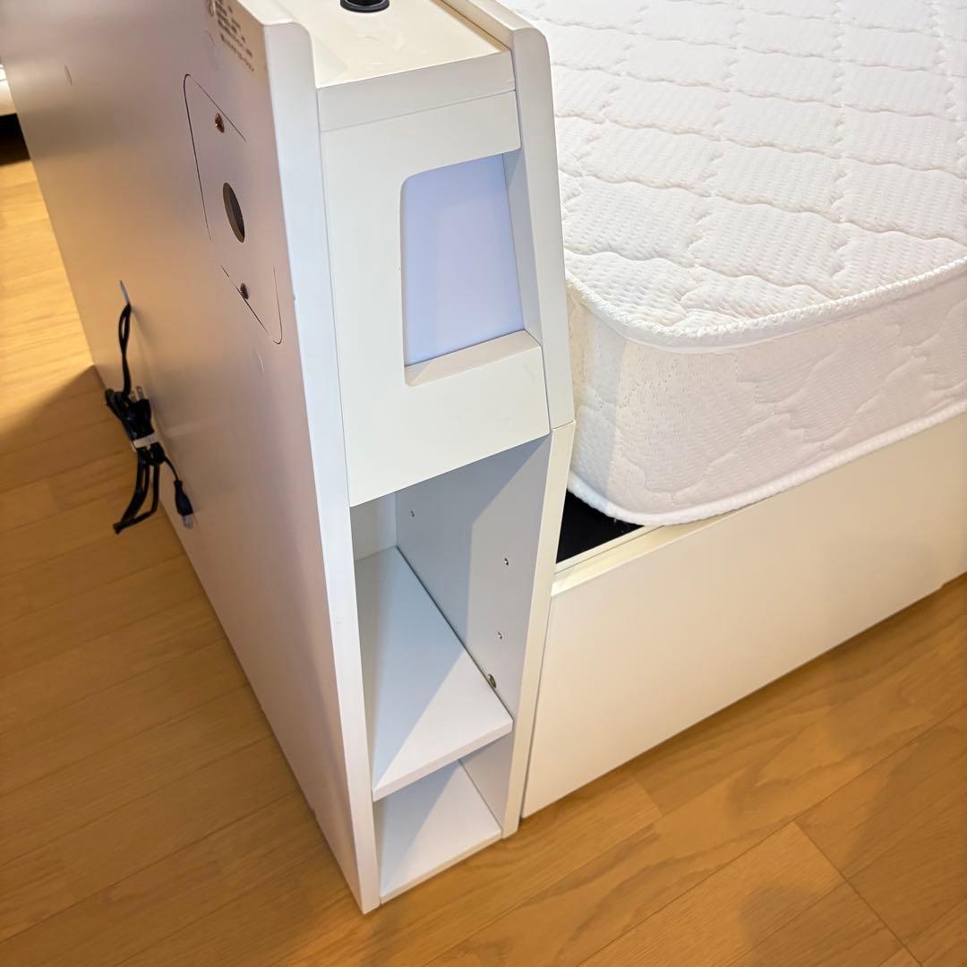 収納付きベッド　シングルサイズ　リアスター　モダンライト・コンセント付き