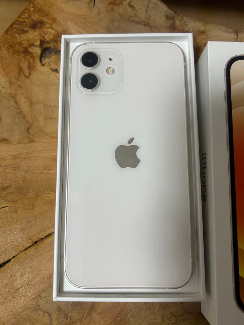 Apple iPhone 12 64GB ホワイト