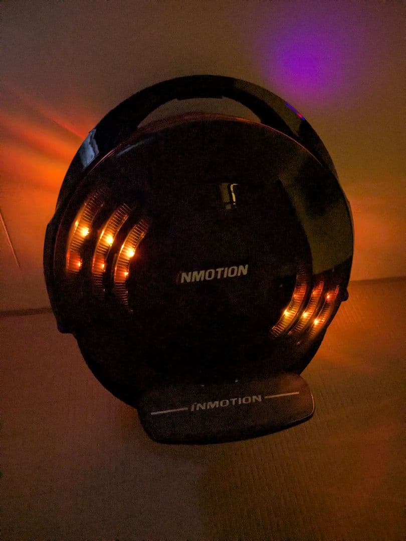 iNMOtion V8F 電動一輪車