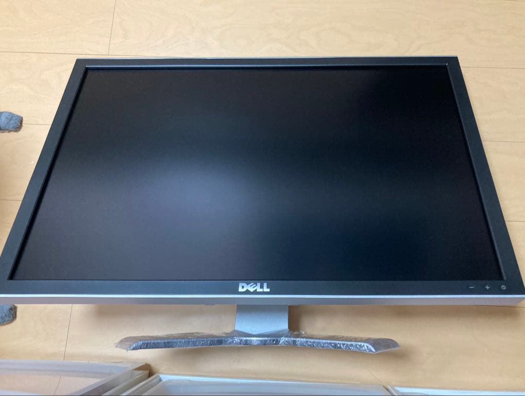 DELL30インチ2Kモニター3007WFP 2560×1600