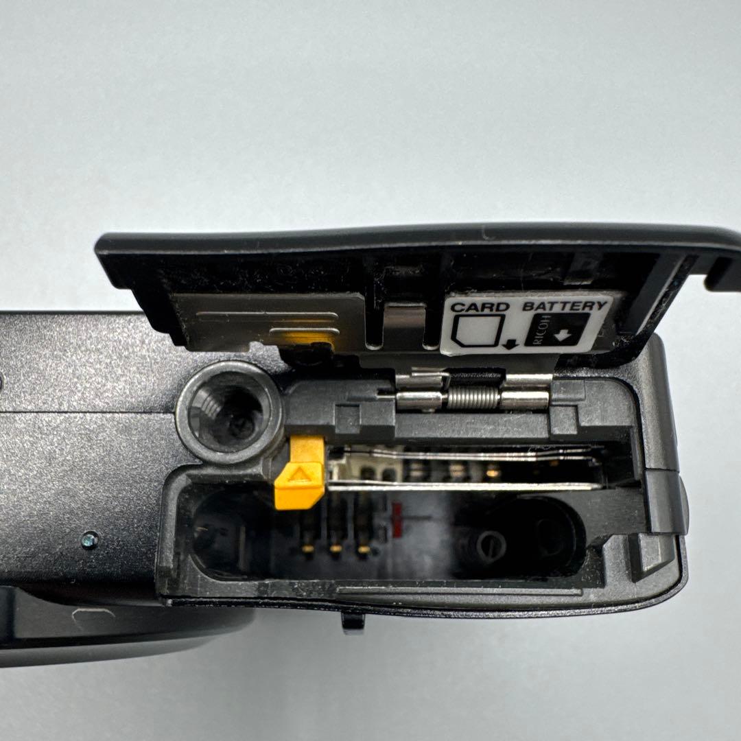 B195 RICOH CX5 コンパクト デジタル カメラ デジカメ コンデジ