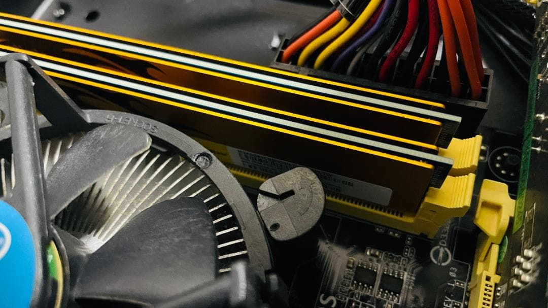 デスクトップパソコン+液晶モニタ