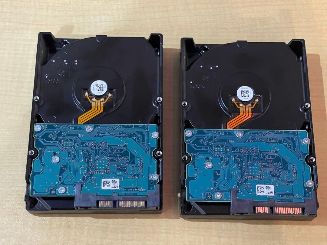 HGST 2011 年製 2TB HDD 3.5 インチ 2個セット