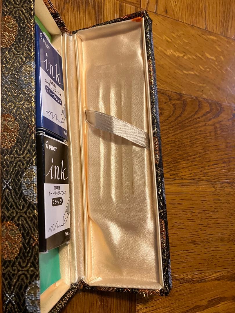 二対希少品：PILOT万年筆&シャープペンシル