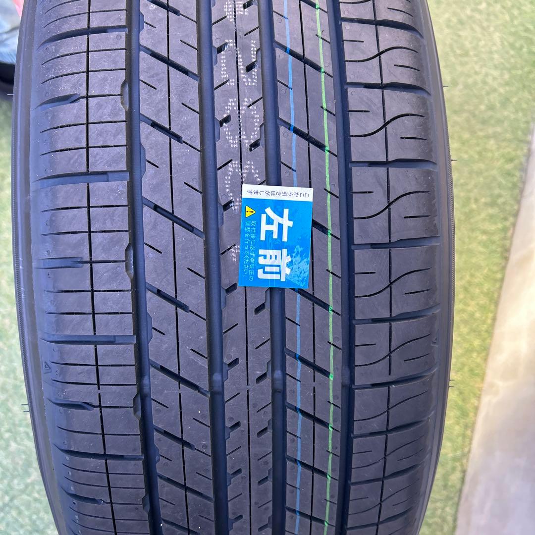 【美品】ランクル300GR 18インチホイールタイヤ一本　265/65R18